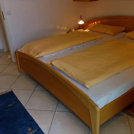 Residenz 16 *